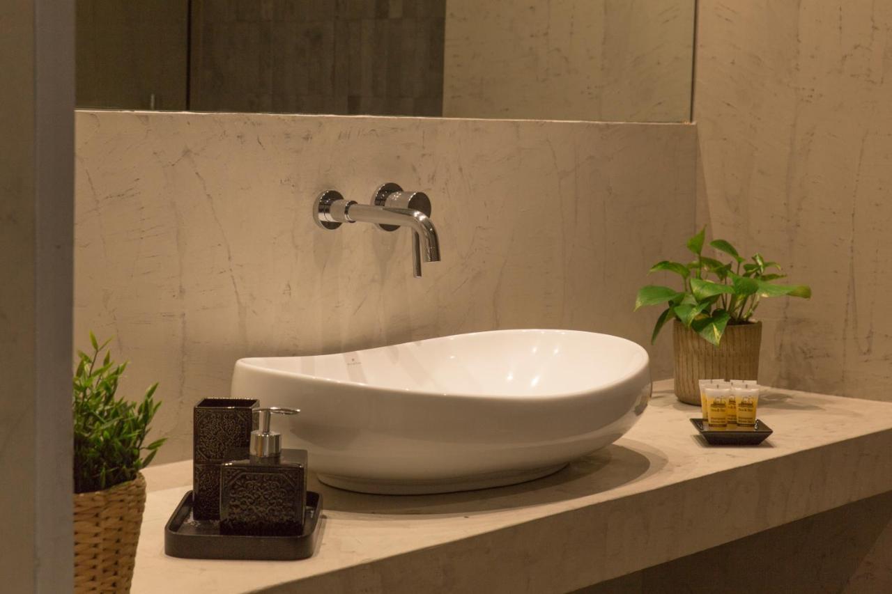 Luxury Apt With Parking-Living Stone Silver Atena Exterior foto